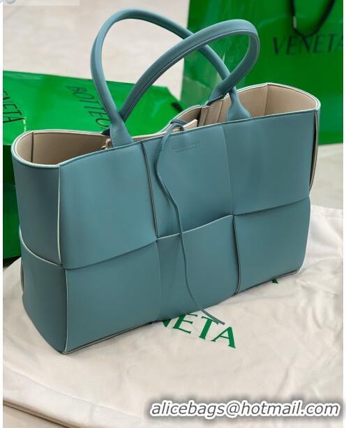 New Style Bottega Veneta Arco Tote Bag in Maxi-Woven Lambskin BV0508 Light Blue 2020