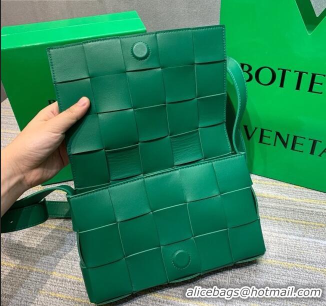 Shop Best Bottega Veneta Cassette Small Crossbody Messenger Bag in Maxi-Woven Lambskin BV2668 Green 2021