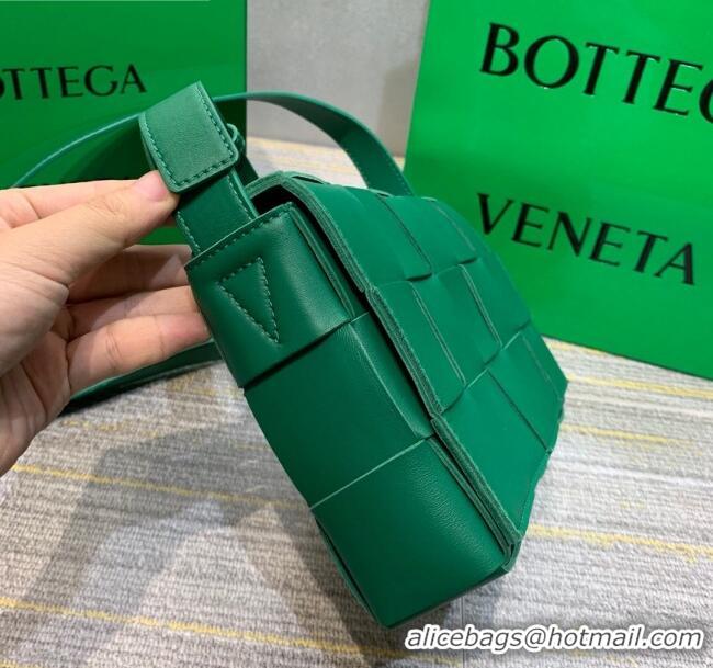 Shop Best Bottega Veneta Cassette Small Crossbody Messenger Bag in Maxi-Woven Lambskin BV2668 Green 2021