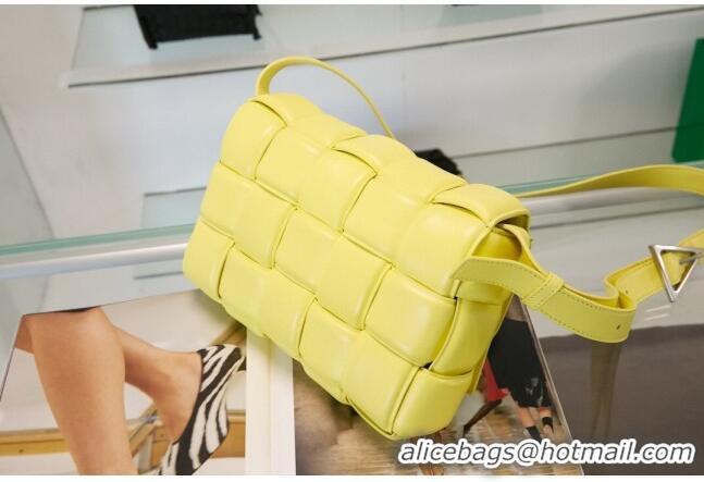 Buy Discount Bottega Veneta Padded Cassette Medium Crossbody Messenger Bag BV2673 Yellow/Silver 2021