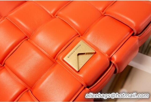 Low Cost Bottega Veneta Padded Cassette Medium Crossbody Messenger Bag BV2673 Orange Red 2021