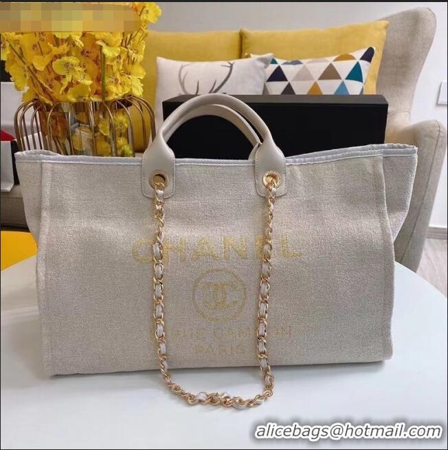 Famous Brand Chanel Deauville Towel Fabric Maxi Shopping Bag A93786 White 2021 10