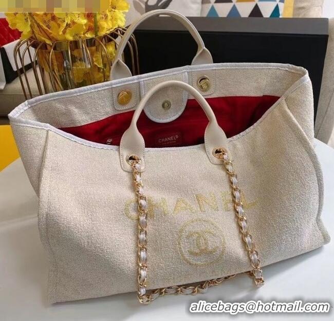 Famous Brand Chanel Deauville Towel Fabric Maxi Shopping Bag A93786 White 2021 10