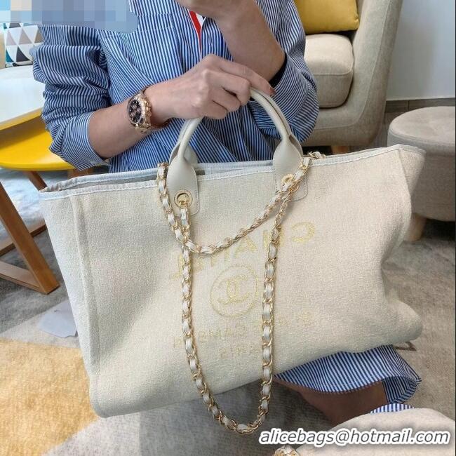 Famous Brand Chanel Deauville Towel Fabric Maxi Shopping Bag A93786 White 2021 10