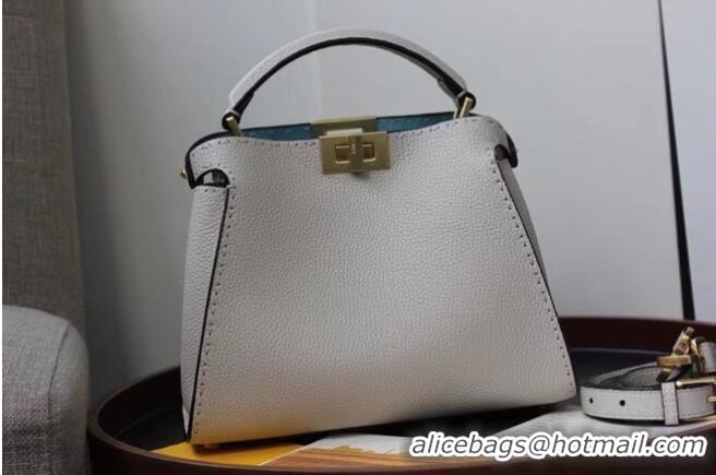 Luxury Discount Fendi PEEKABOO ISEEU MEDIUM leather bag 70192 white