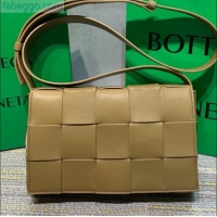 Grade Bottega Veneta Cassette Small Crossbody Messenger Bag in Maxi-Woven Lambskin BV2668 Khaki/Cream White 2021