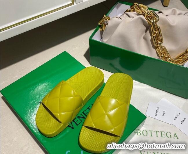 Affordable Price Bottega Veneta BV Quilted Leather Flat Slide Sandals 092106 Yellow