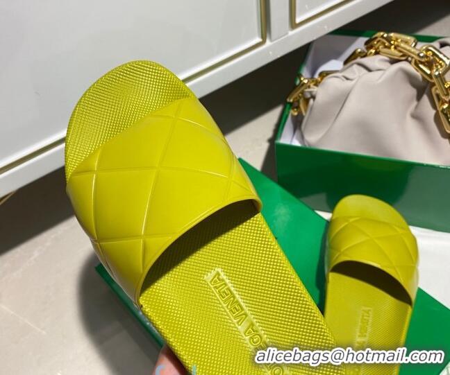 Affordable Price Bottega Veneta BV Quilted Leather Flat Slide Sandals 092106 Yellow