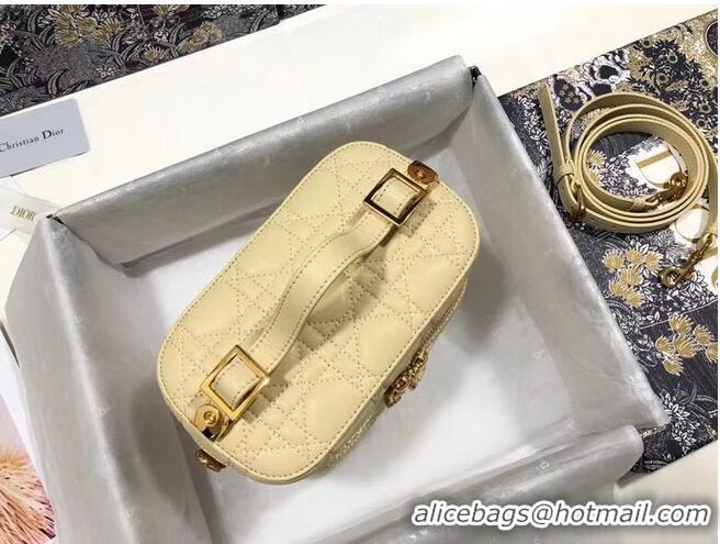 Famous Brand DIOR SMALL DIORTRAVEL VANITY CASE Cannage Lambskin S5488U Beige