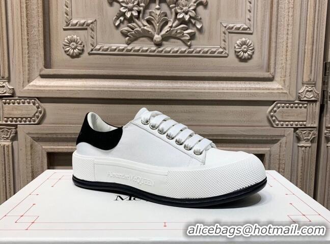 Luxurious Alexander Mcqueen Deck Cotton Canvas Lace Up Sneakers 010637 White/Black