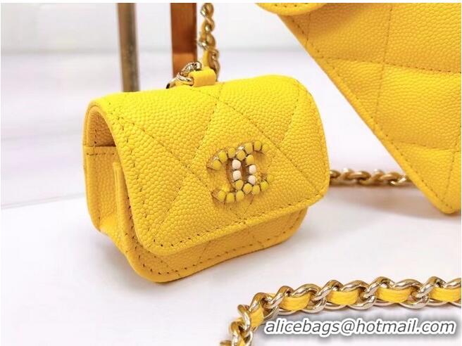 Promotional Chanel card holder with chain & Gold-Tone Metal AP2033 Yellow