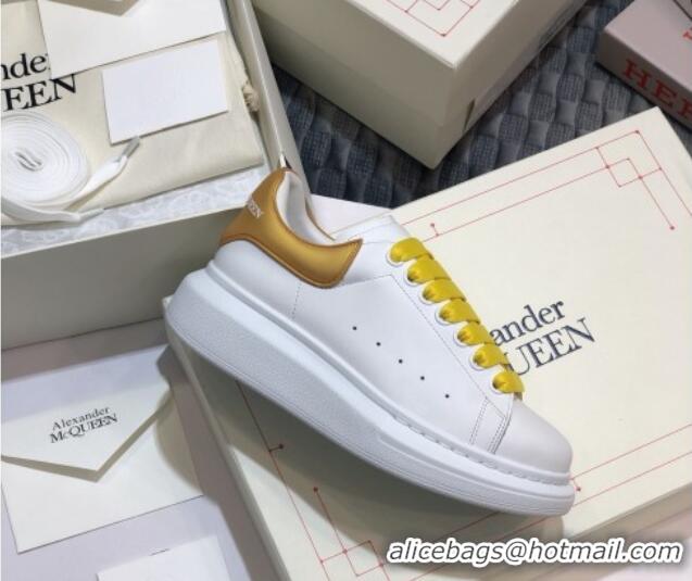 Grade Quality Alexander Mcqueen White Silky Calfskin Sneaker with Bi-color Laces Gold 012722