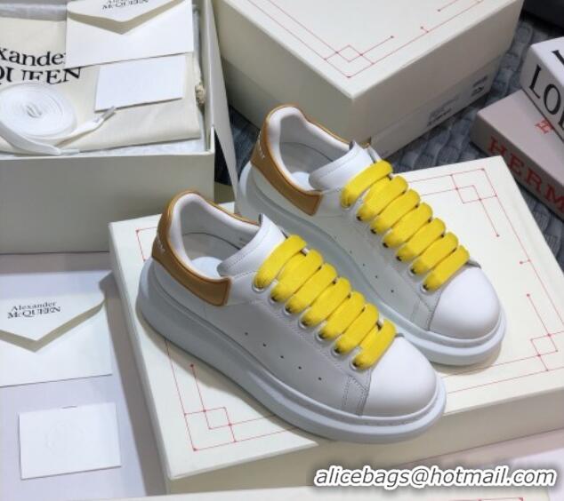 Grade Quality Alexander Mcqueen White Silky Calfskin Sneaker with Bi-color Laces Gold 012722