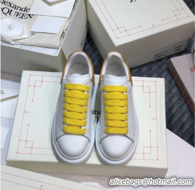 Grade Quality Alexander Mcqueen White Silky Calfskin Sneaker with Bi-color Laces Gold 012722