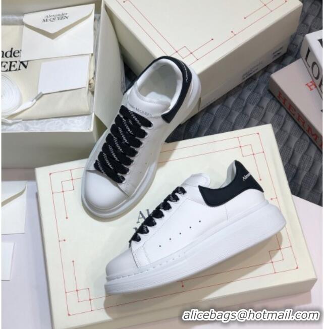 Purchase Alexander Mcqueen White Silky Calfskin Sneakers with Bi-color Laces Black 012726