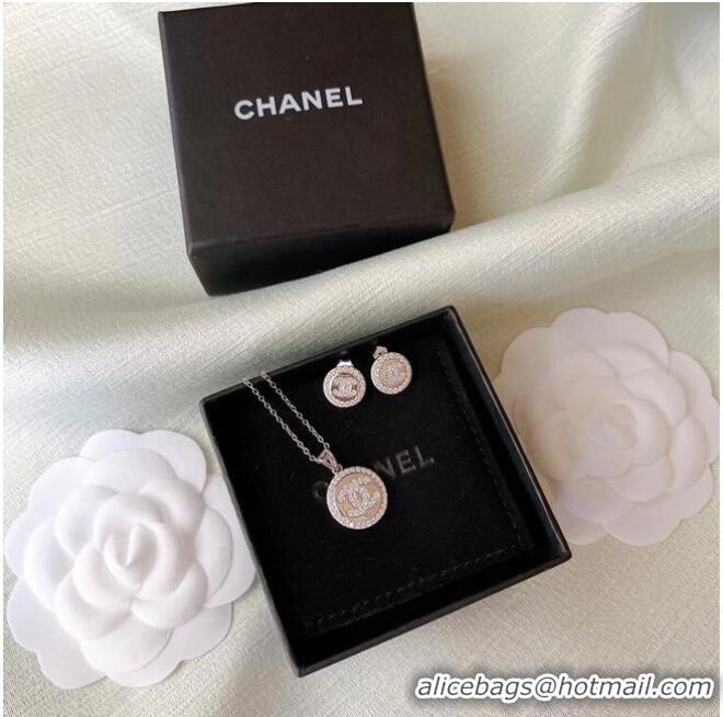 Luxury Discount Chanel Earrings Necklace CE6345