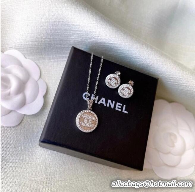 Luxury Discount Chanel Earrings Necklace CE6345