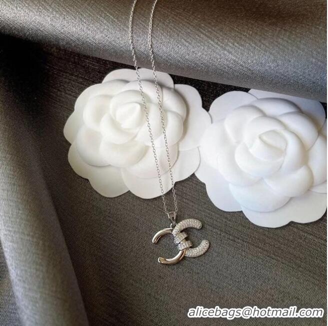 Buy Inexpensive Chanel Earrings Necklace CE6346