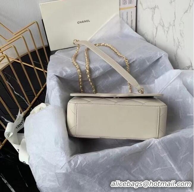 New Release Creation Chanel flap bag AS8830 cream