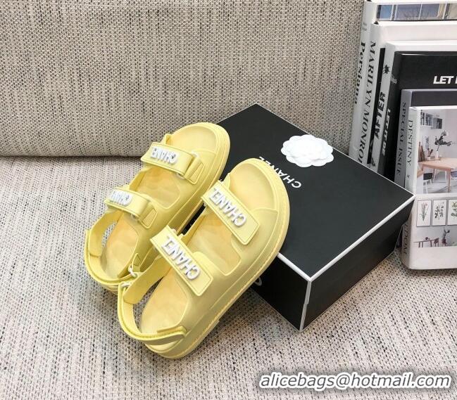 Cute Chanel Leather Strap Flat Sandals with White CHANEL Charm G35927 Yellow 2021