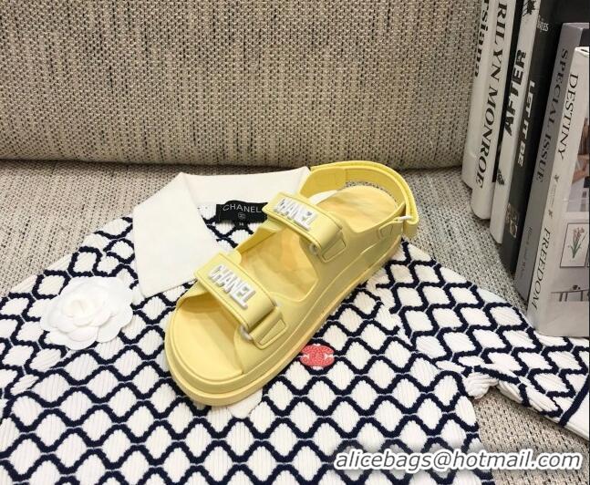 Cute Chanel Leather Strap Flat Sandals with White CHANEL Charm G35927 Yellow 2021