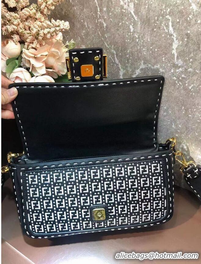 Traditional Discount FENDI BAGUETTE Bag F1520 black