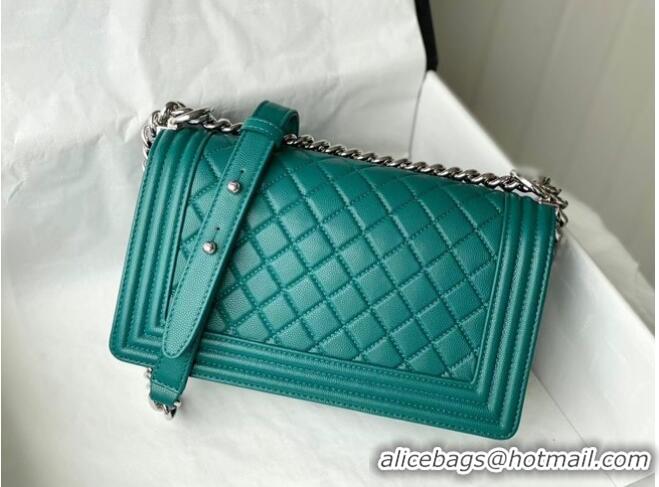 Inexpensive Chanel Le Boy Flap Shoulder Bag Original Leather A67086 Green