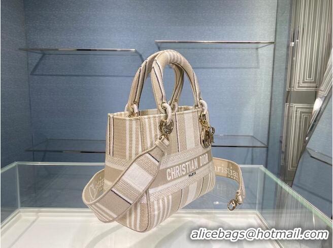 Top Quality DIOR MEDIUM LADY D-LITE BAG Beige Stripes Embroidery M0565O