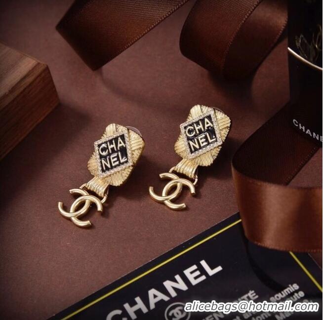 Well Crafted Chanel Earrings CE6383