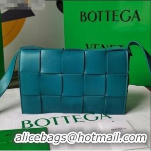 Low Cost Bottega Veneta Cassette Small Crossbody Messenger Bag in Maxi Weave BV2345 Teal Green 2021