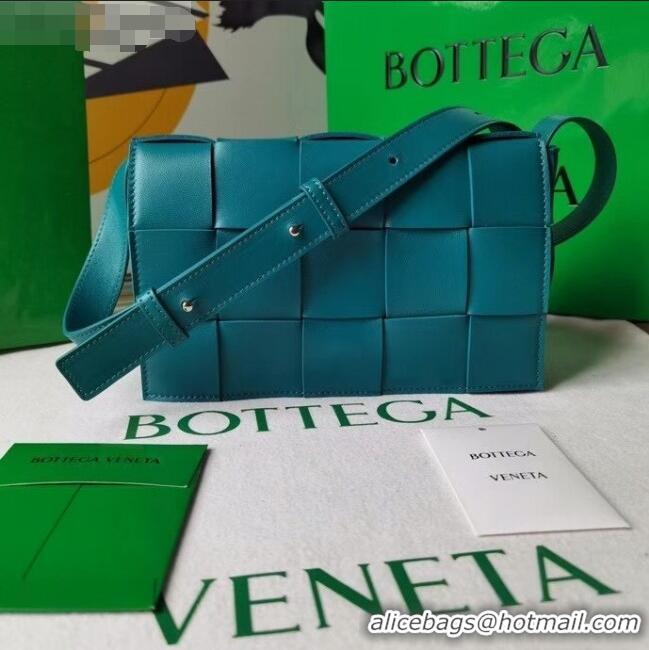 Low Cost Bottega Veneta Cassette Small Crossbody Messenger Bag in Maxi Weave BV2345 Teal Green 2021