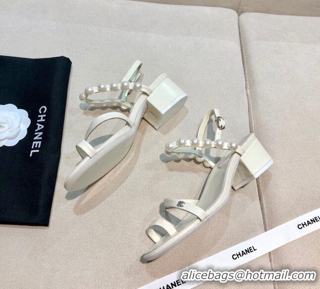 Low Cost Chanel Lambskin Pearl Sandals G37272 White 2021