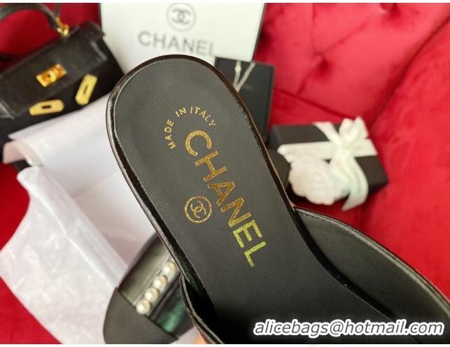 Charming Chanel Wax Calfskin Flat Mules with Pearl and Bow Black 331101