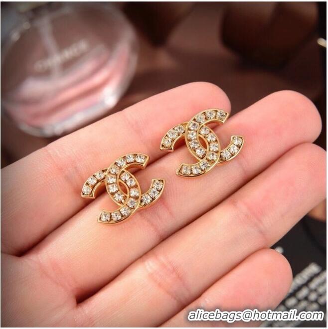 Top Quality Stylish Chanel Earrings CE6407