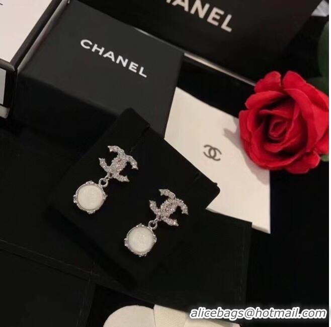 Top Quality Modern Chanel Earrings CE6428 White