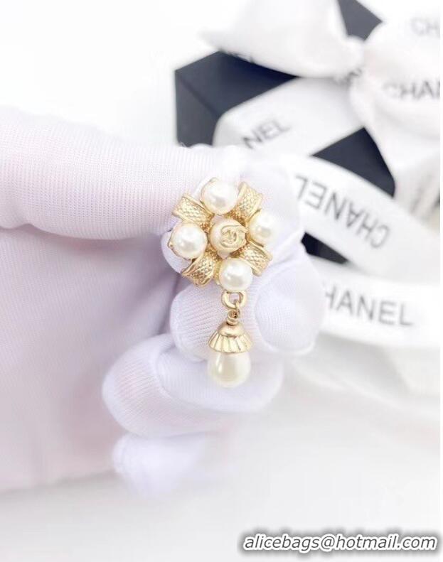 Classic Inexpensive Chanel Earrings CE6436