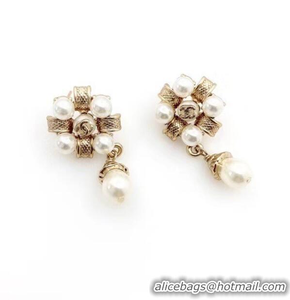 Classic Inexpensive Chanel Earrings CE6436