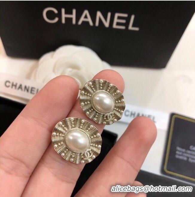 Pretty Style Cheap Chanel Earrings CE6443