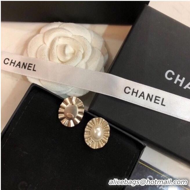 Pretty Style Cheap Chanel Earrings CE6443