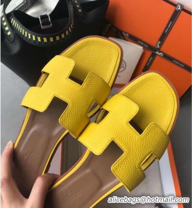 Grade Quality Hermes Oran H Flat Slipper Sandals in Togo Grainy Calfskin 040384 Yellow 2021