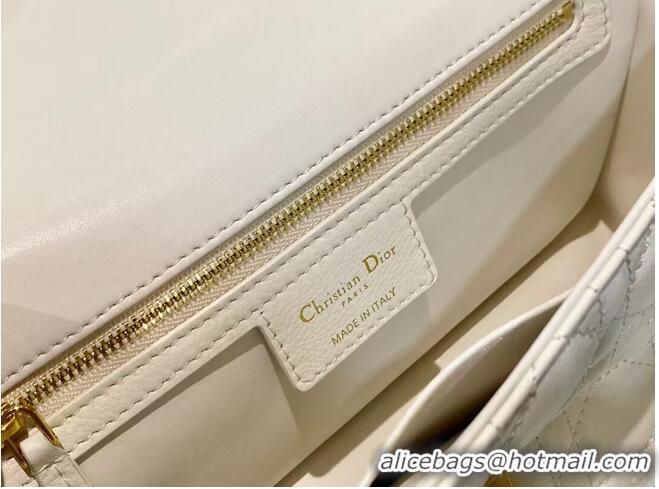 Top Quality MEDIUM DIOR CARO BAG Soft Cannage Calfskin M9242 White