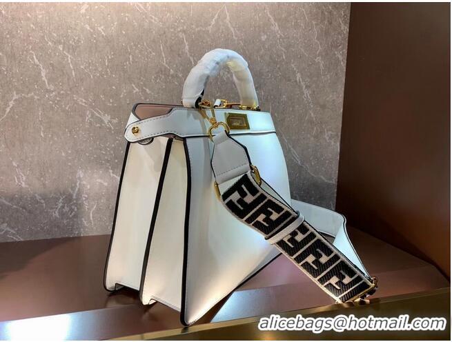 Good Product FENDI PEEKABOO ISEEU MEDIUM leather bag F1392 White