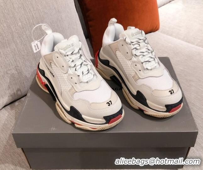 Trendy Design Balenciaga Triple S Sneakers 051023 White/Grey 2021