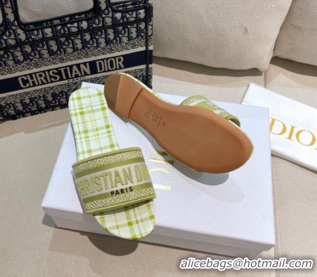 Good Looking Dior Dway Flat Slide Sandals in Lime Green Check'n'Dior Embroidered Cotton 061126