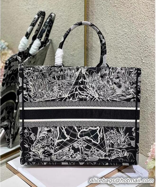 Spot Discount DIOR BOOK TOTE Black and white globe Embroidery M1286ZR