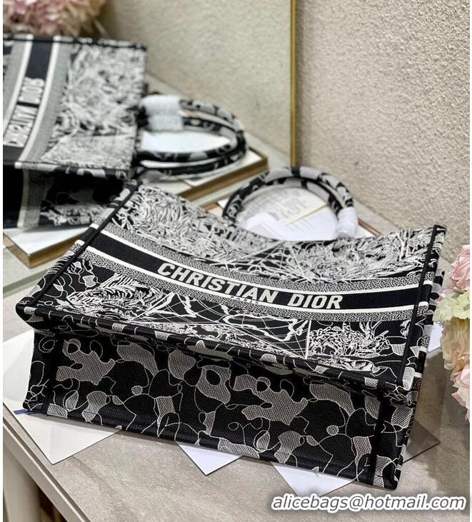 Spot Discount DIOR BOOK TOTE Black and white globe Embroidery M1286ZR