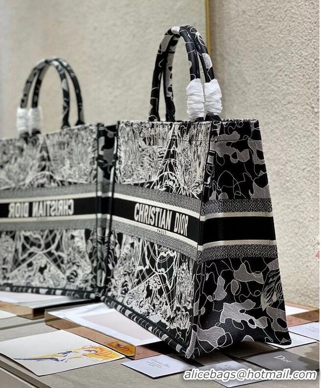 Top Design DIOR BOOK TOTE Black and white globe Embroidery M1286ZR