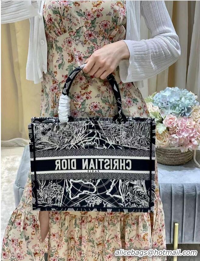 Best Price SMALL DIOR BOOK TOTE Black and white globe Embroidery M1296ZJ