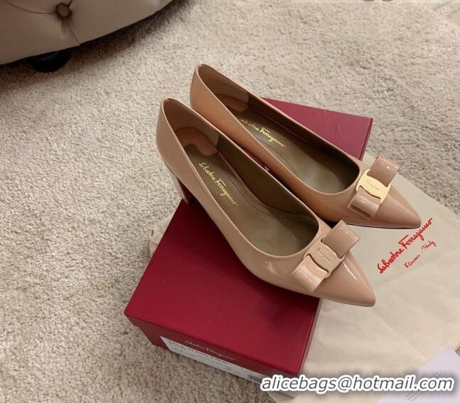 Low Price Salvatore Ferragamo Alice Vara Bow Patent Leather Pumps 5.5cm 051206 Nude 2021