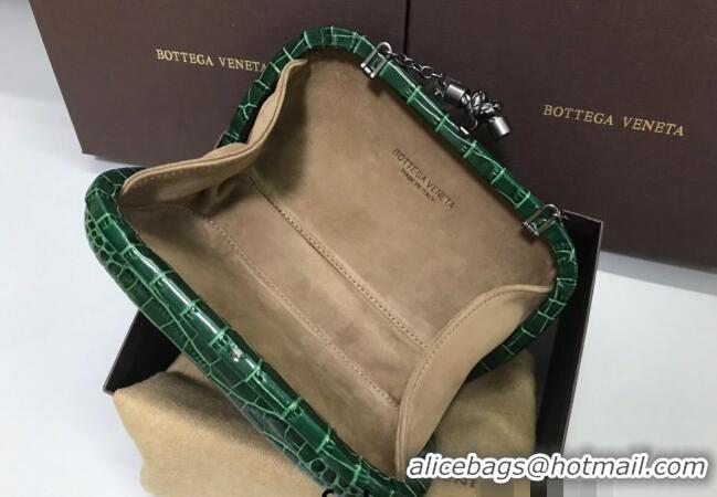 Fashion Design Bottega Veneta Knot Clutch in Crocodile Calfskin BV2101 Green 2021